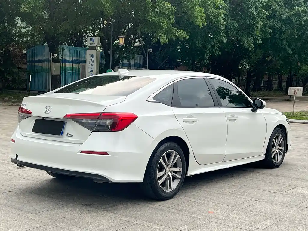 Honda Civic — фото 5