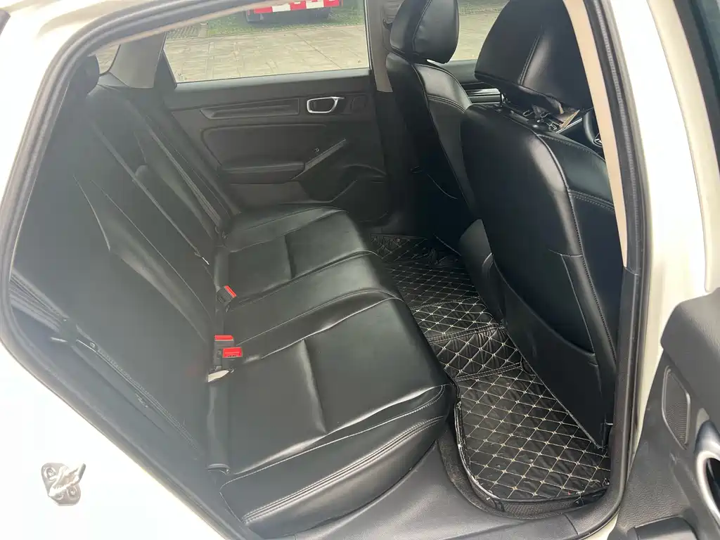 Honda Civic — фото 10