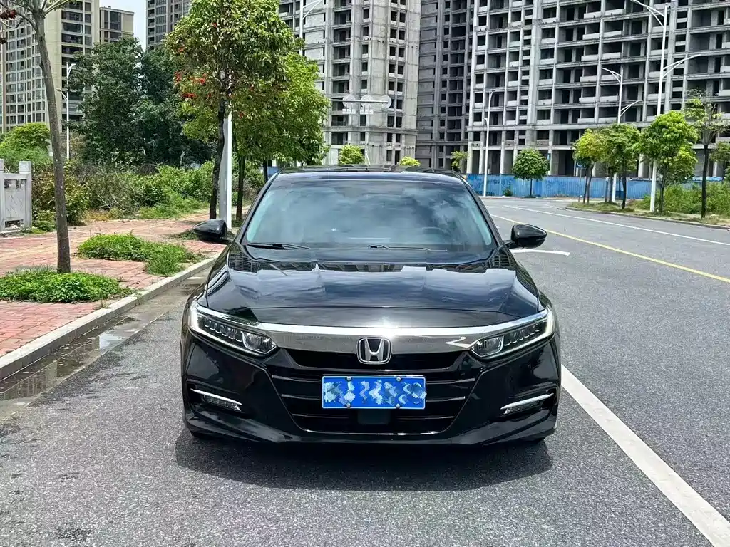 Honda Accord — фото 3