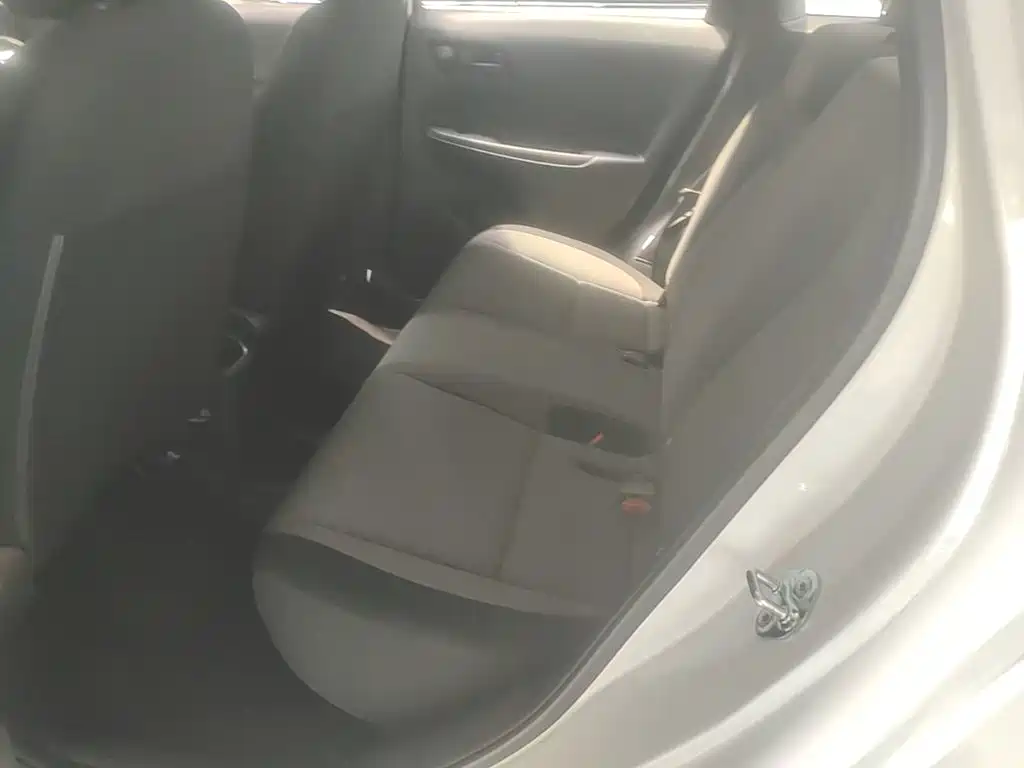 Honda Fit — фото 17