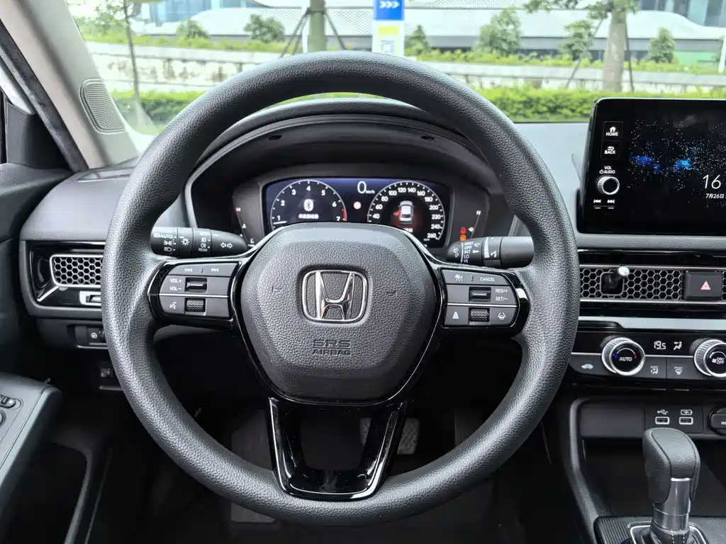 Honda Civic — фото 15