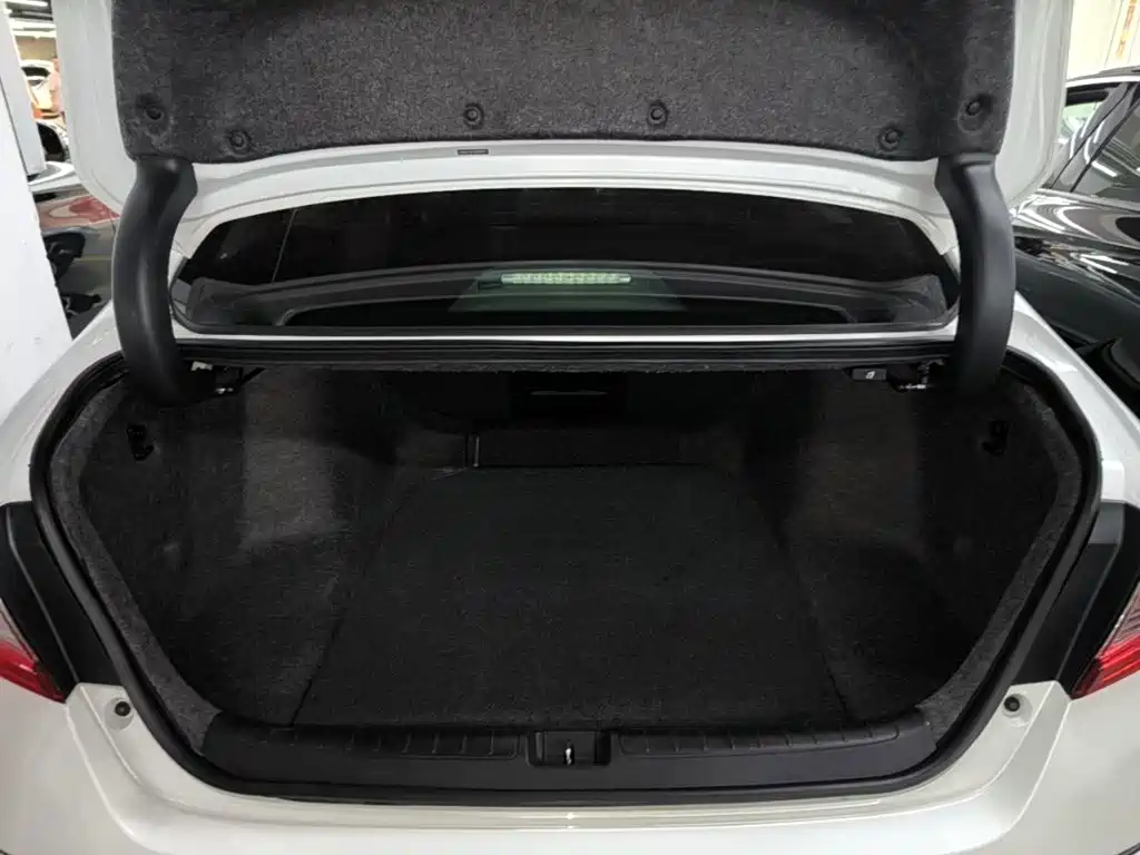 Honda Accord — фото 19