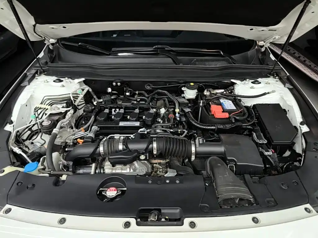 Honda Accord — фото 20