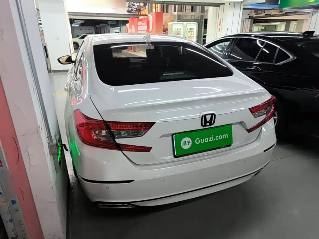 Honda Accord — фото 5