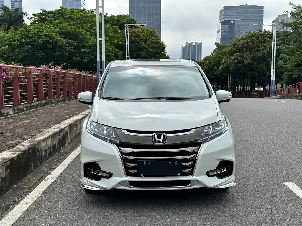 Honda Odyssey — фото 2