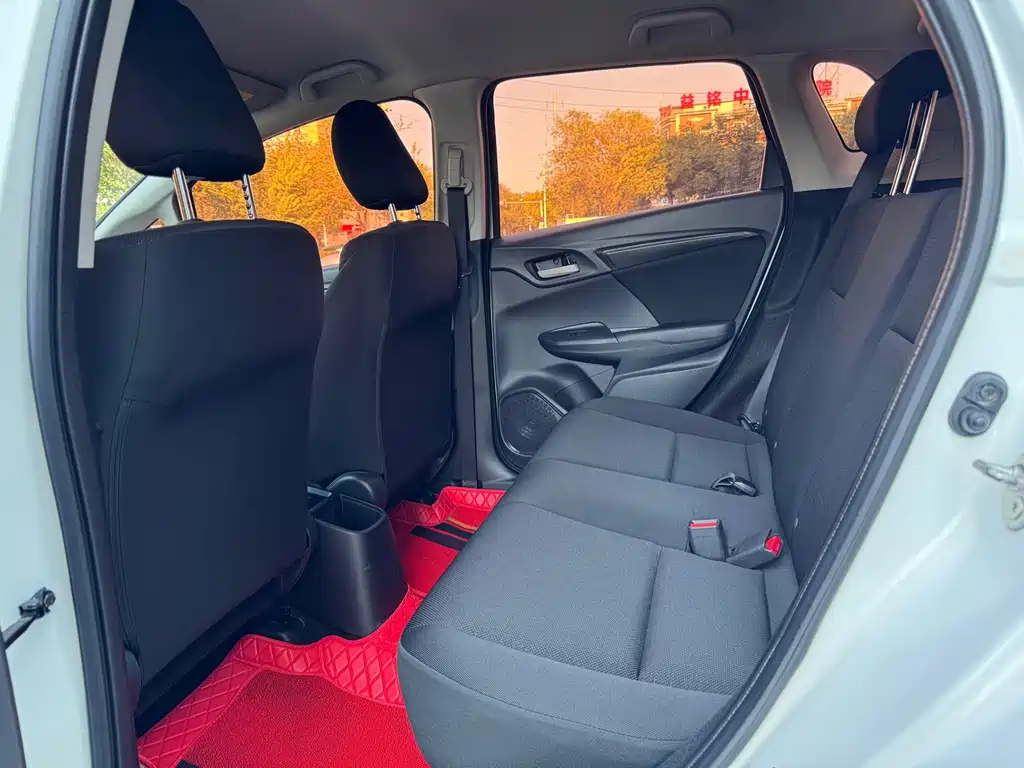 Honda Fit — фото 5