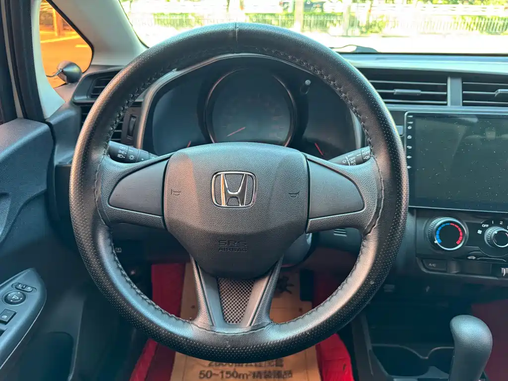 Honda Fit — фото 7