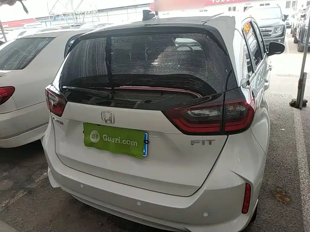 Honda Fit — фото 6