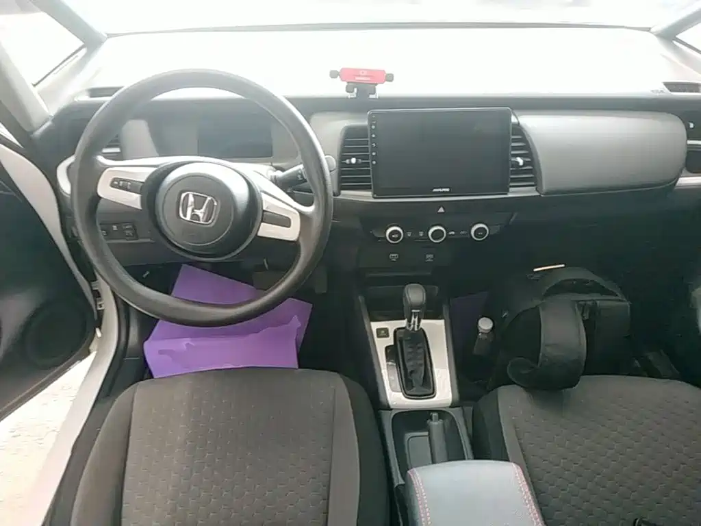 Honda Fit — фото 10