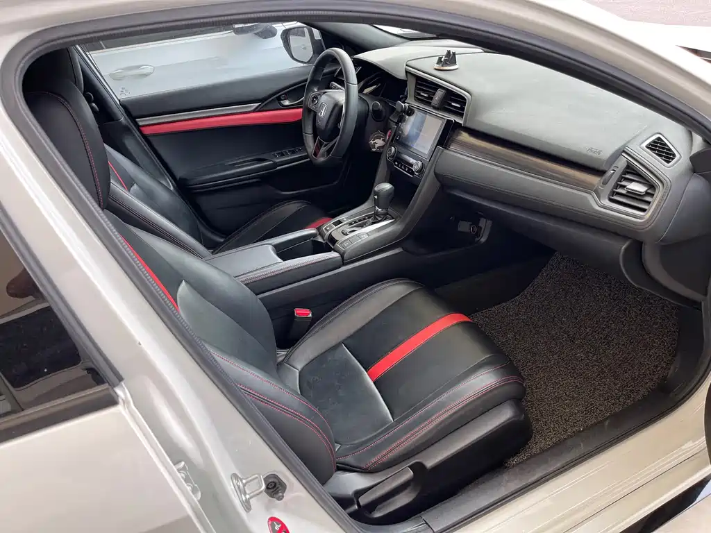 Honda Civic — фото 9