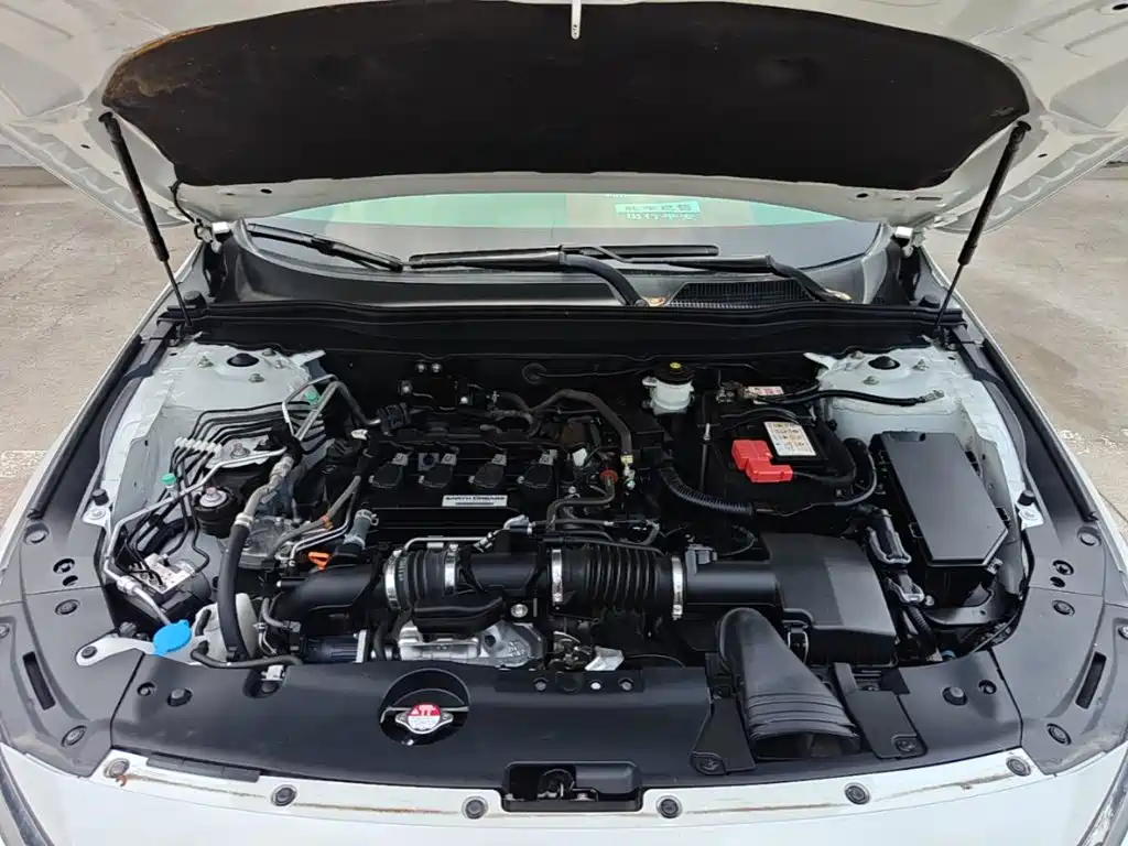Honda Accord — фото 20