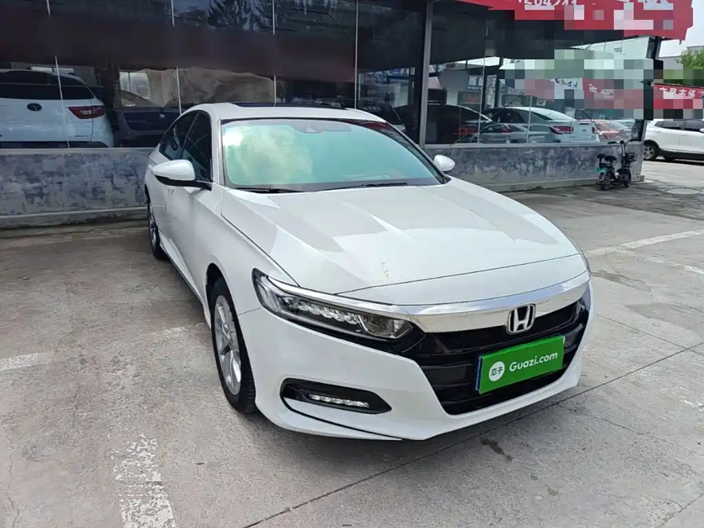 Honda Accord — фото 4