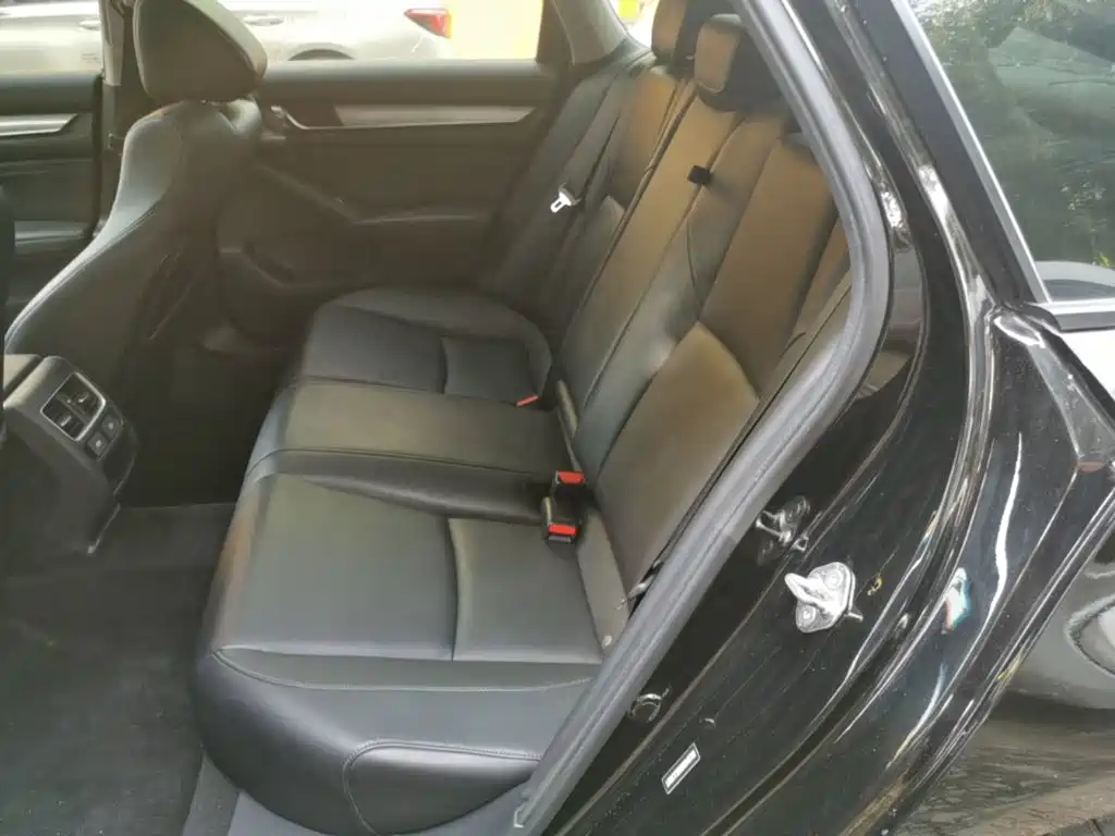 Honda Accord — фото 17