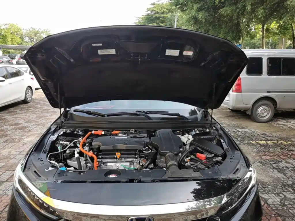 Honda Accord — фото 20