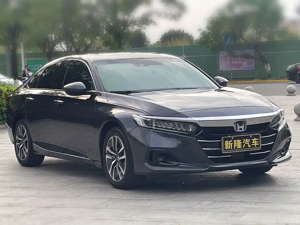 Honda Accord — фото 3