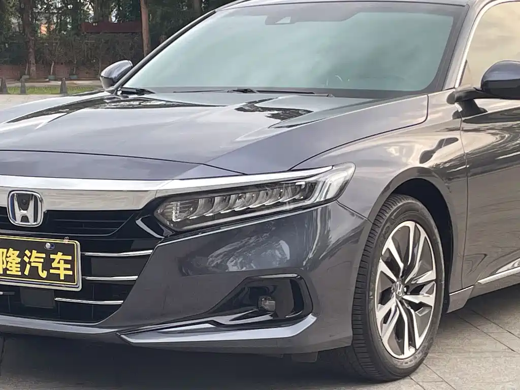 Honda Accord — фото 23