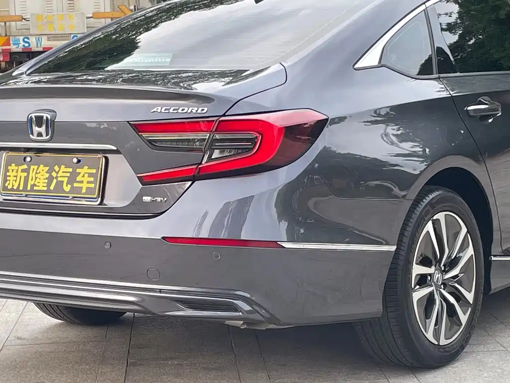 Honda Accord — фото 24