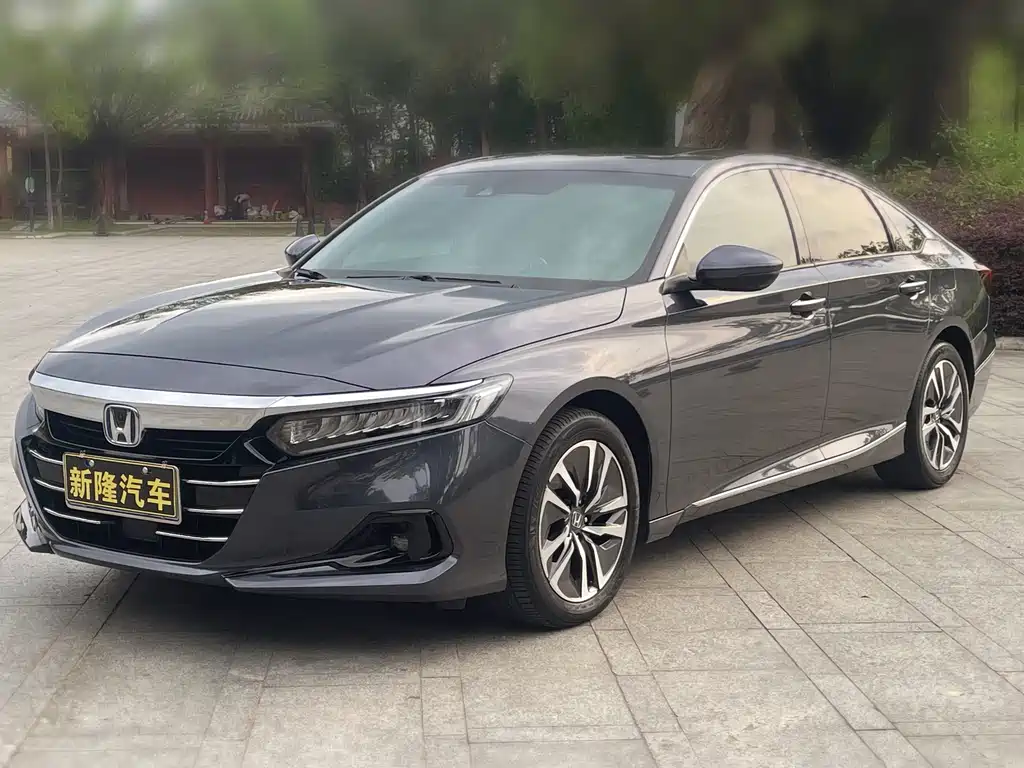 Honda Accord — фото 9