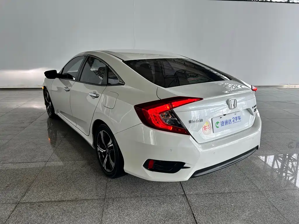 Honda Civic — фото 6
