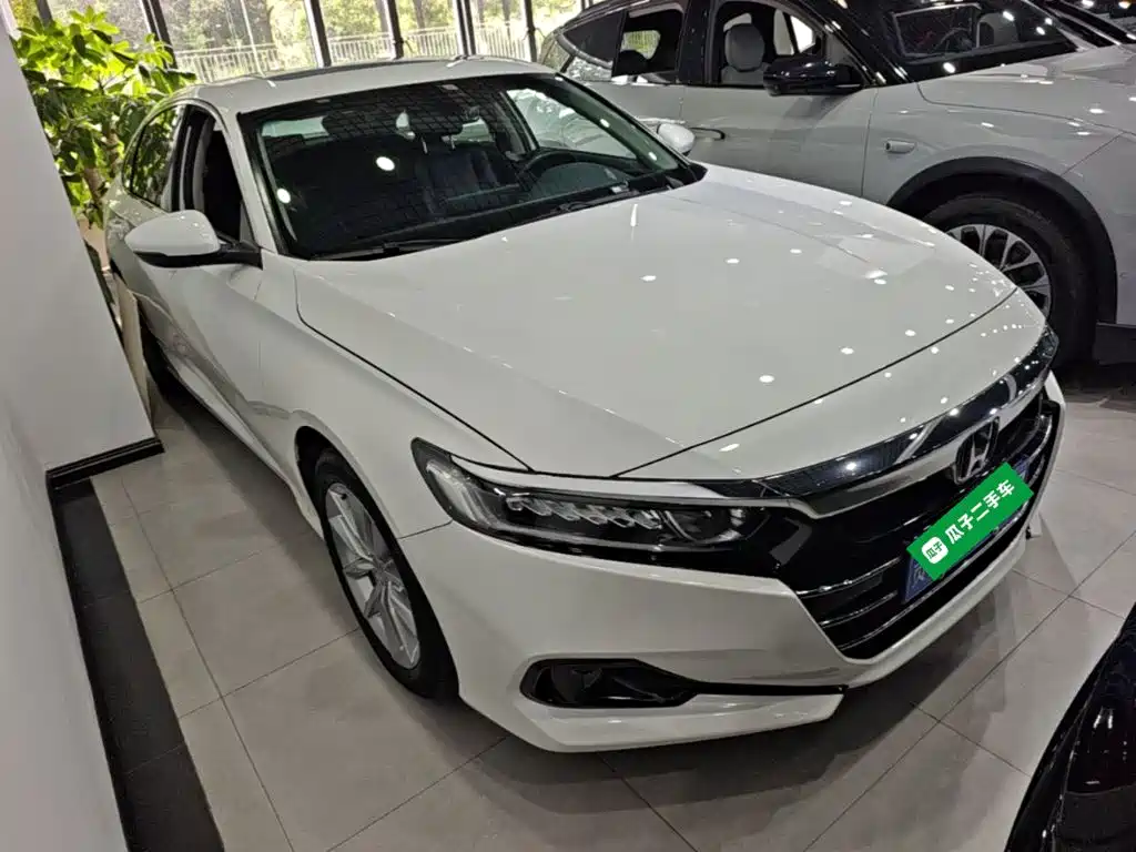 Honda Accord — фото 4
