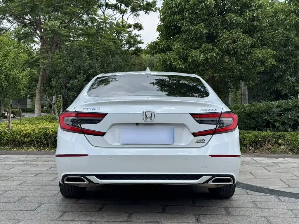 Honda Accord — фото 6
