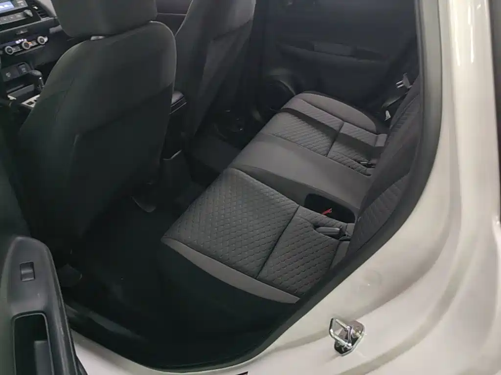 Honda Fit — фото 17
