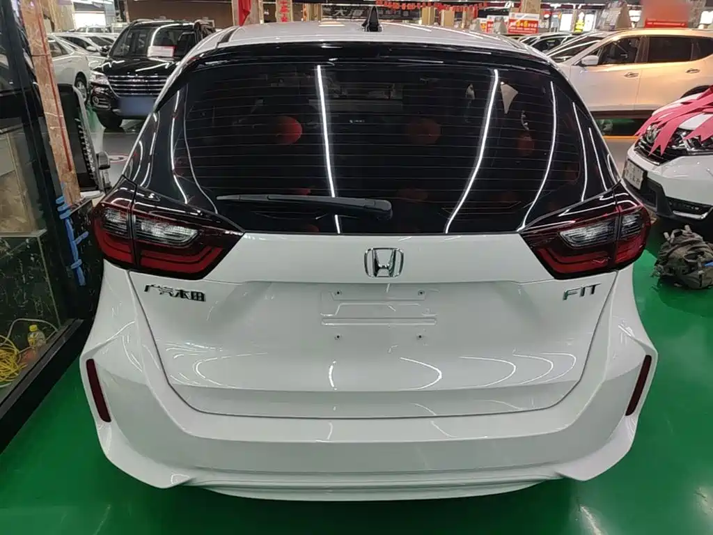 Honda Fit — фото 6