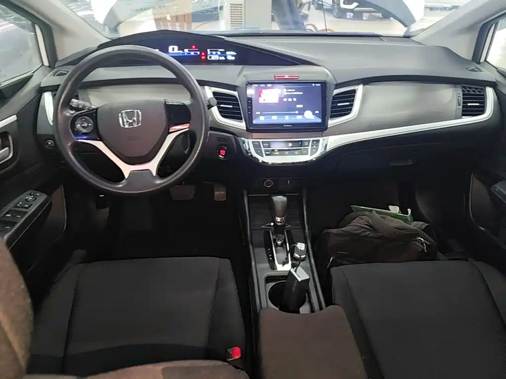 Honda Jade — фото 10