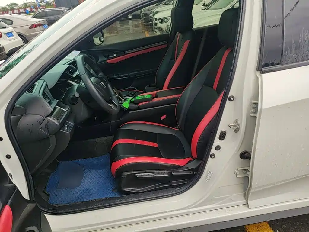 Honda Civic — фото 15
