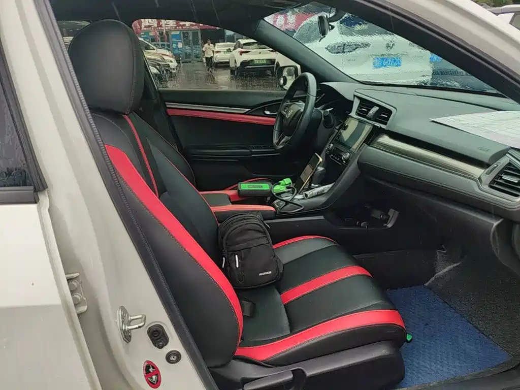 Honda Civic — фото 25