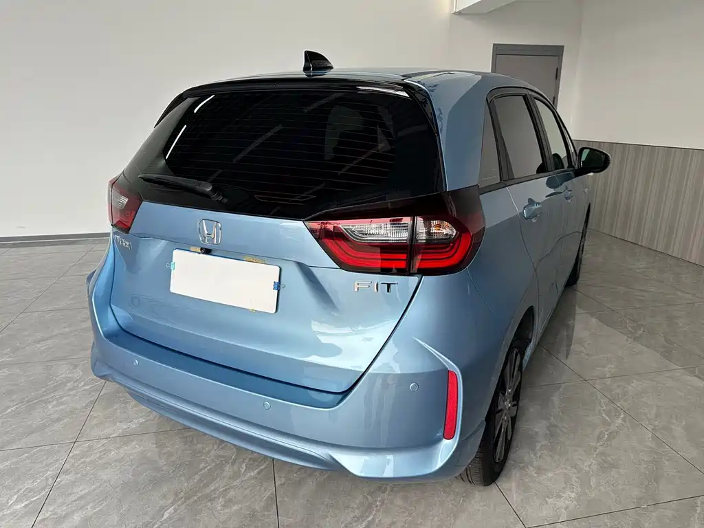 Honda Fit — фото 6