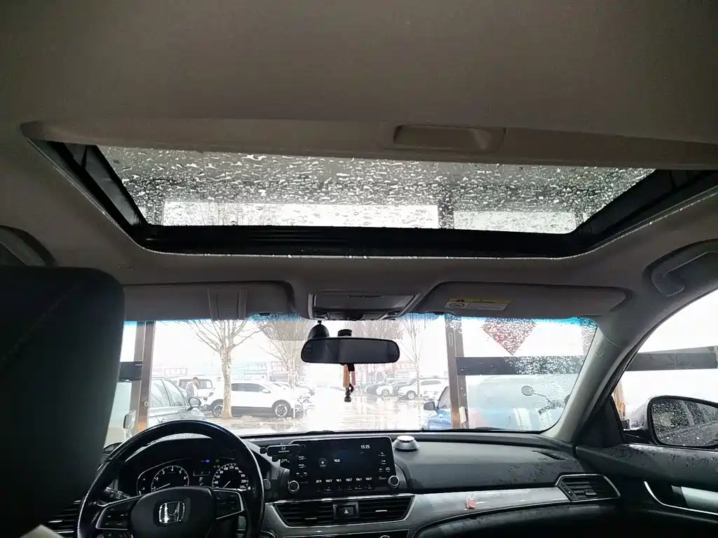 Honda Accord — фото 14