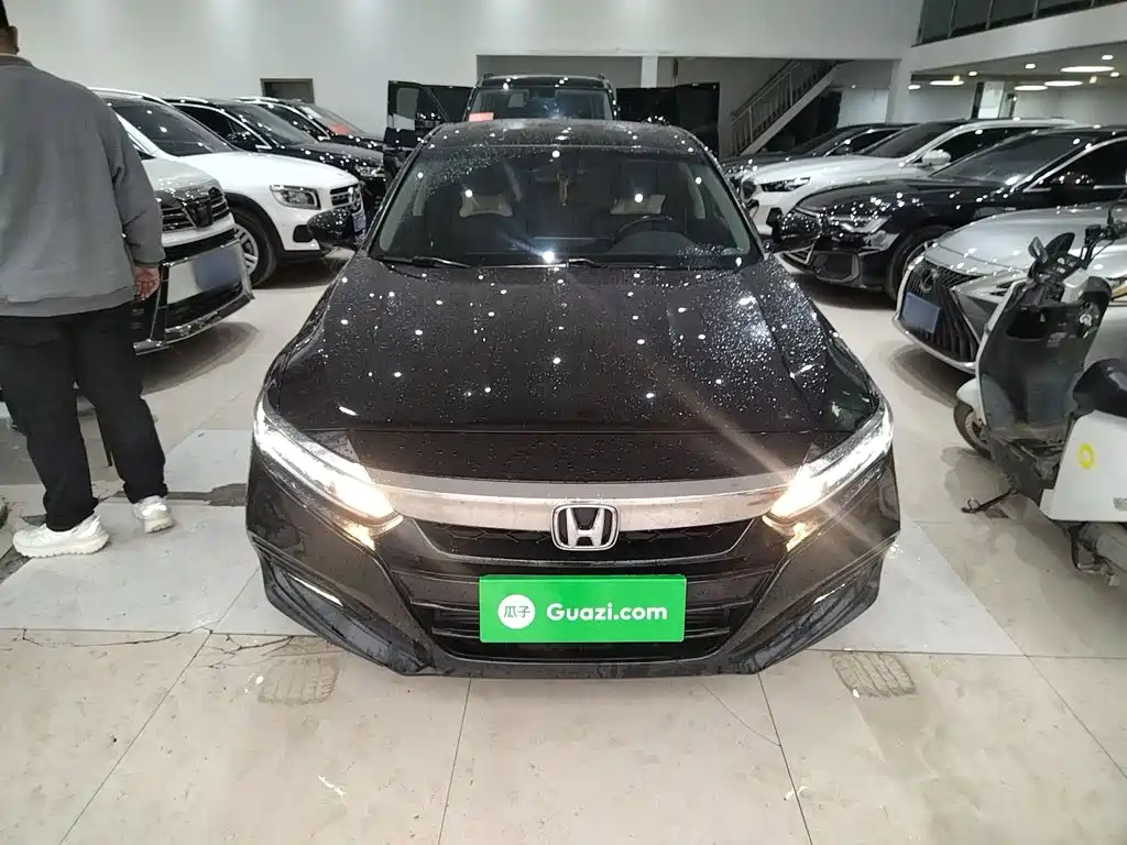 Honda Accord — фото 3