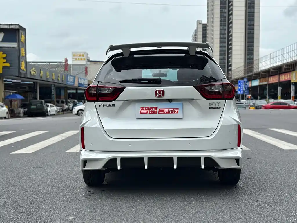 Honda Fit — фото 4