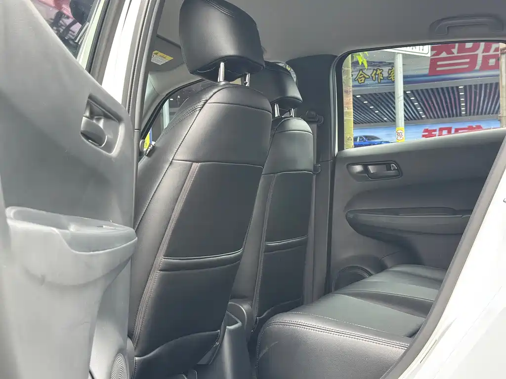 Honda Fit — фото 6