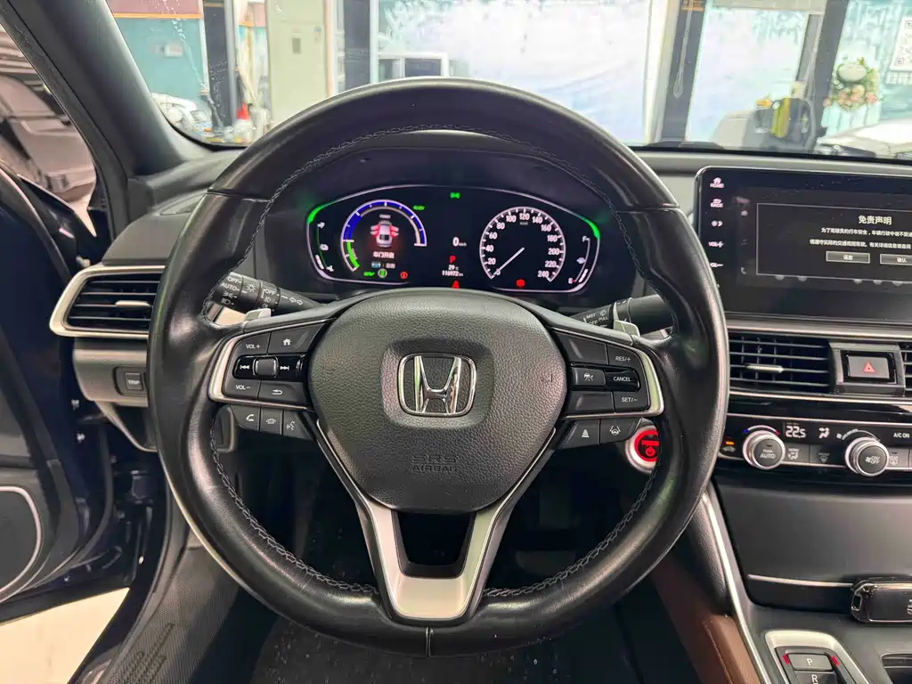 Honda Inspire — фото 10
