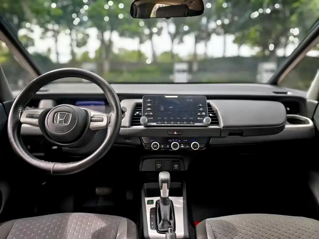 Honda Fit — фото 5