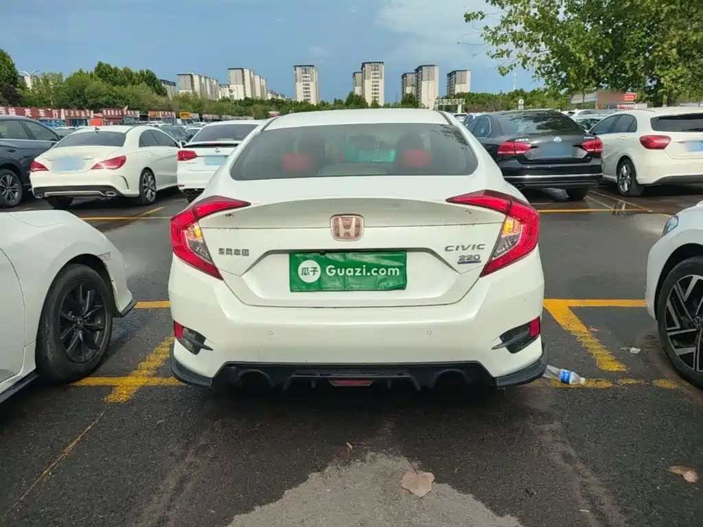 Honda Civic — фото 6