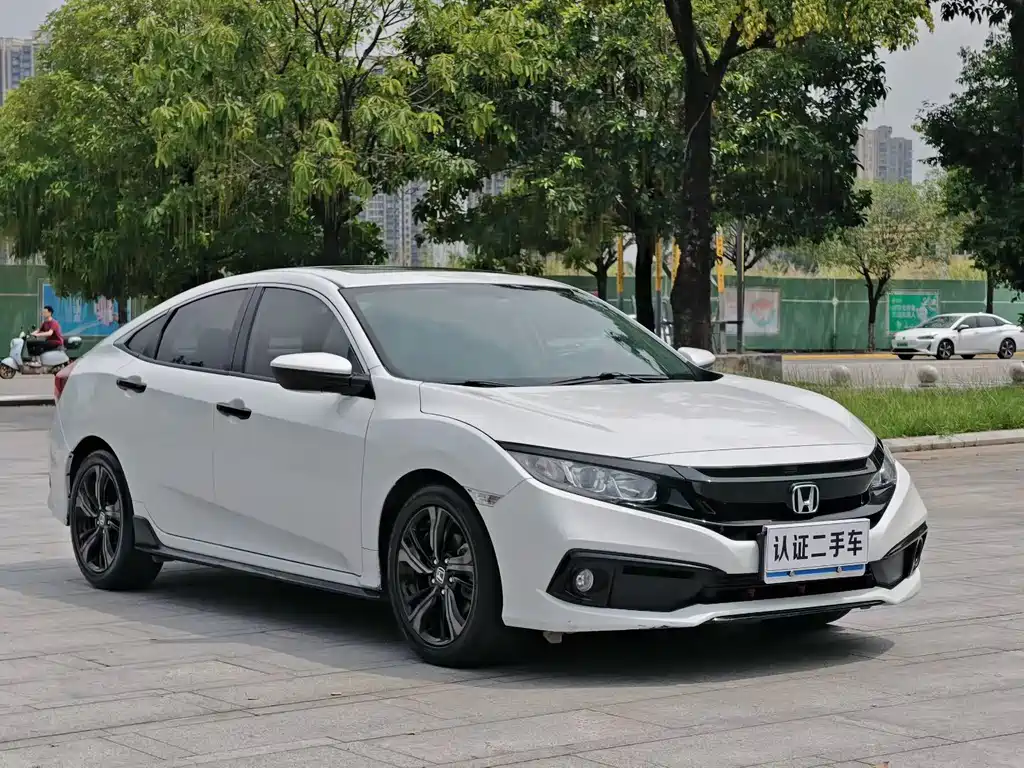 Honda Civic — фото 3