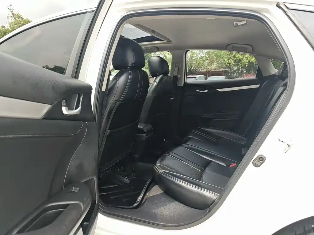 Honda Civic — фото 6