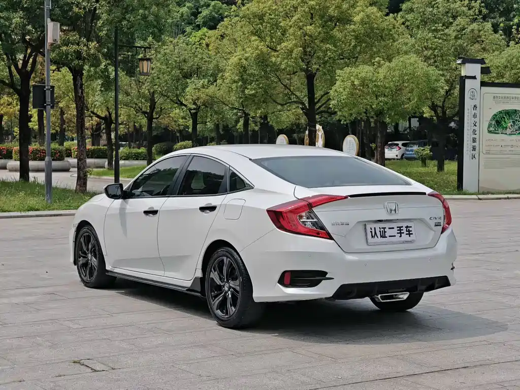 Honda Civic — фото 9