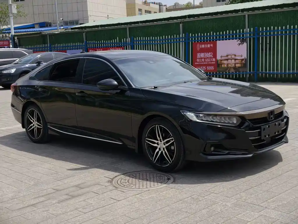 Honda Accord — фото 3