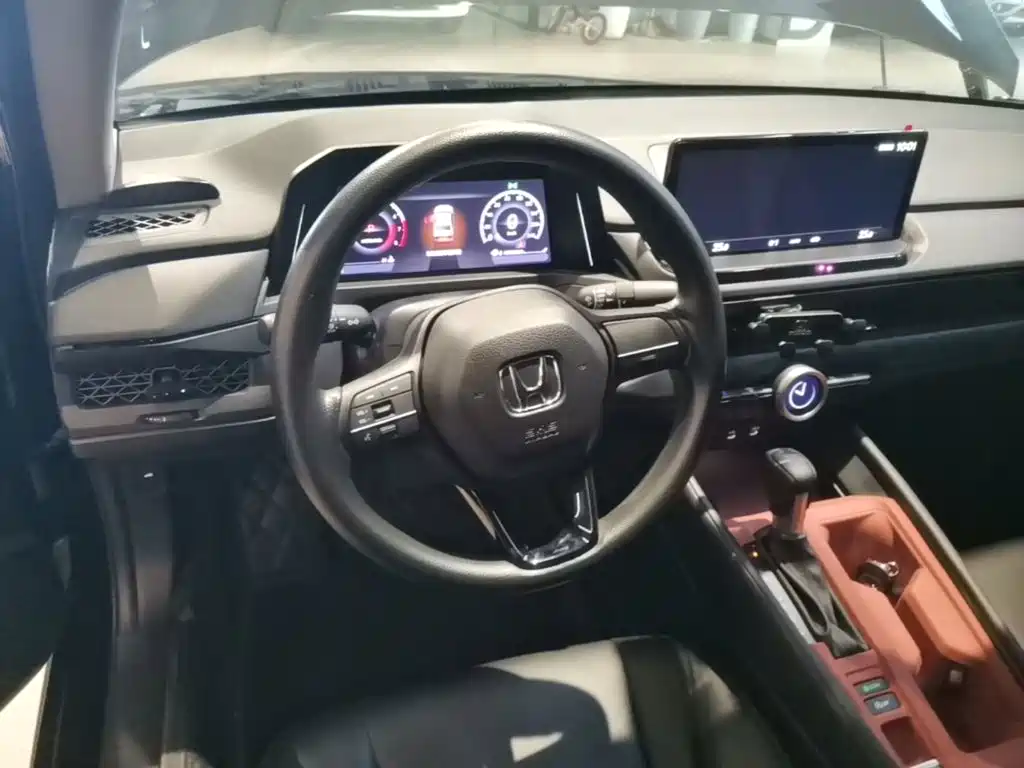 Honda Accord — фото 11