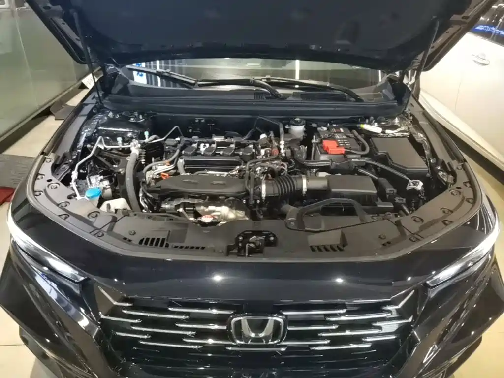Honda Accord — фото 20