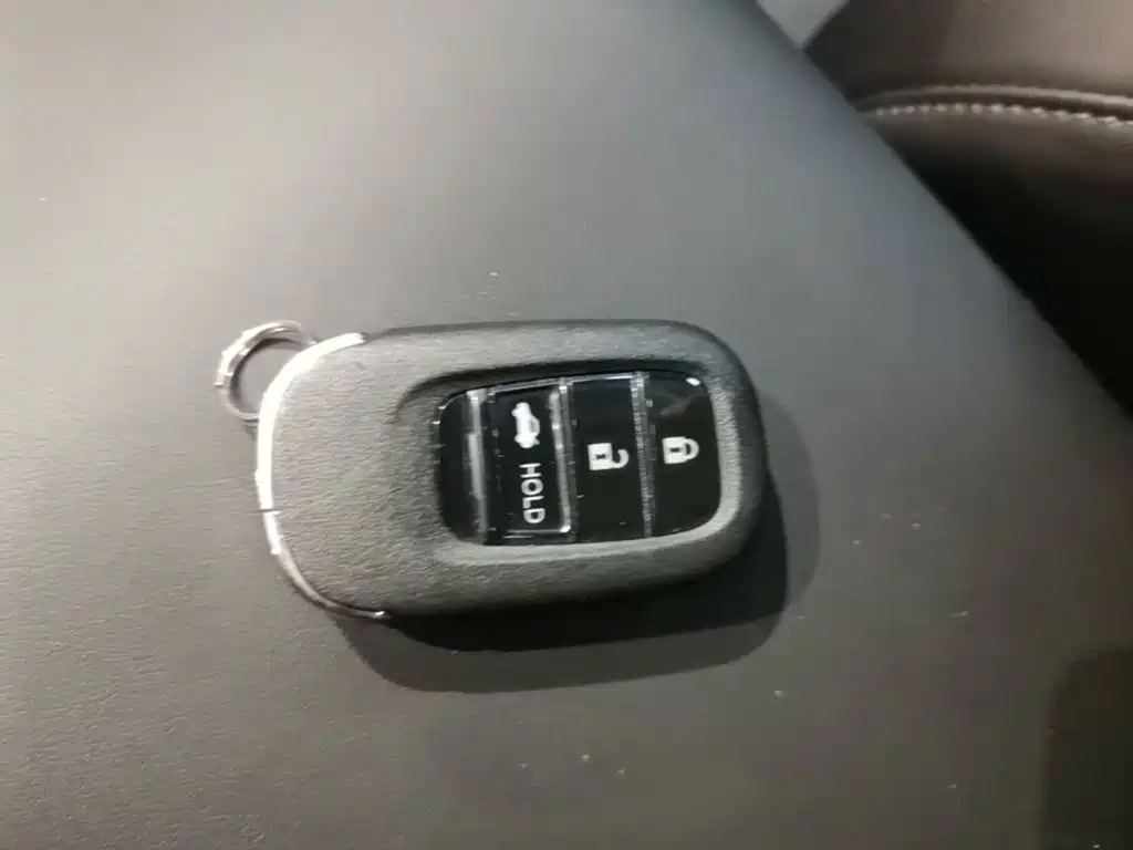 Honda Accord — фото 9