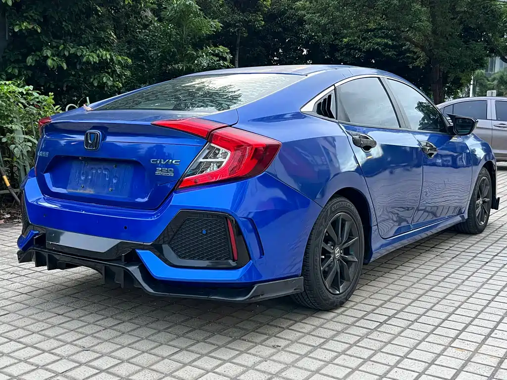 Honda Civic — фото 19