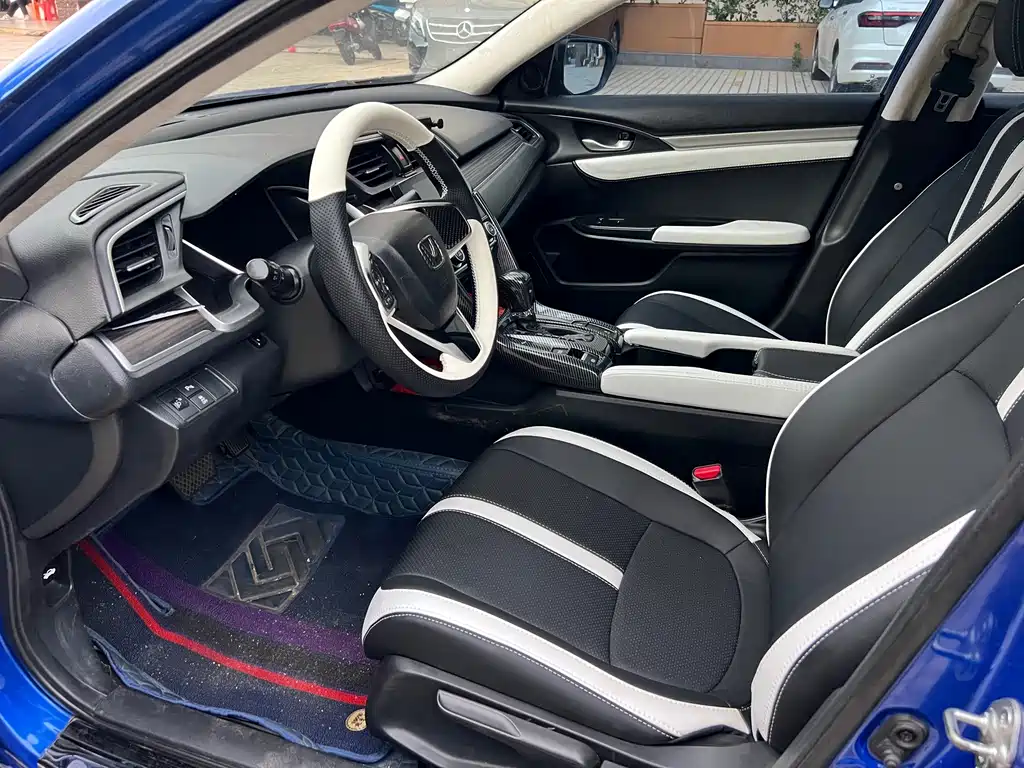 Honda Civic — фото 4