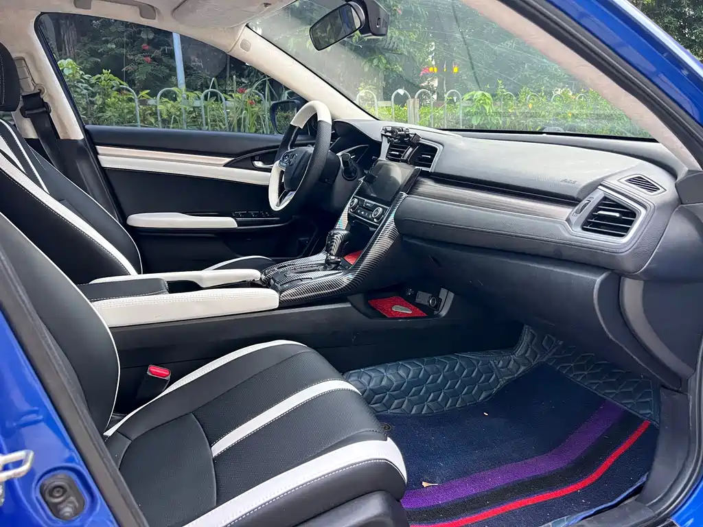 Honda Civic — фото 5