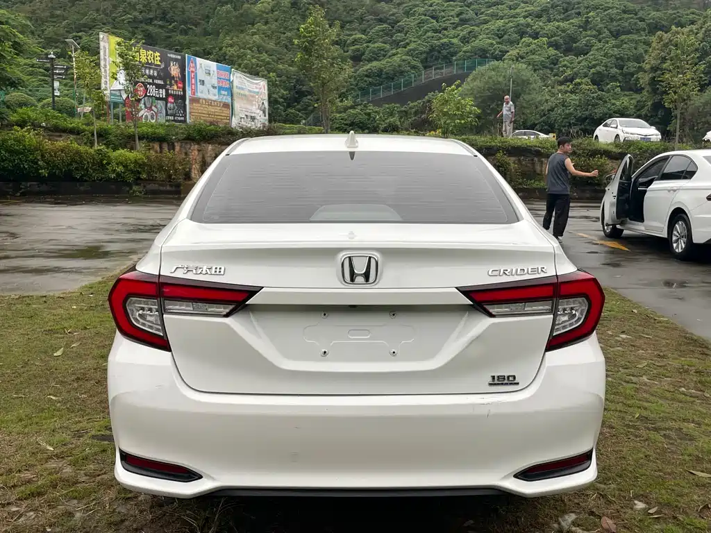 Honda Crider — фото 14
