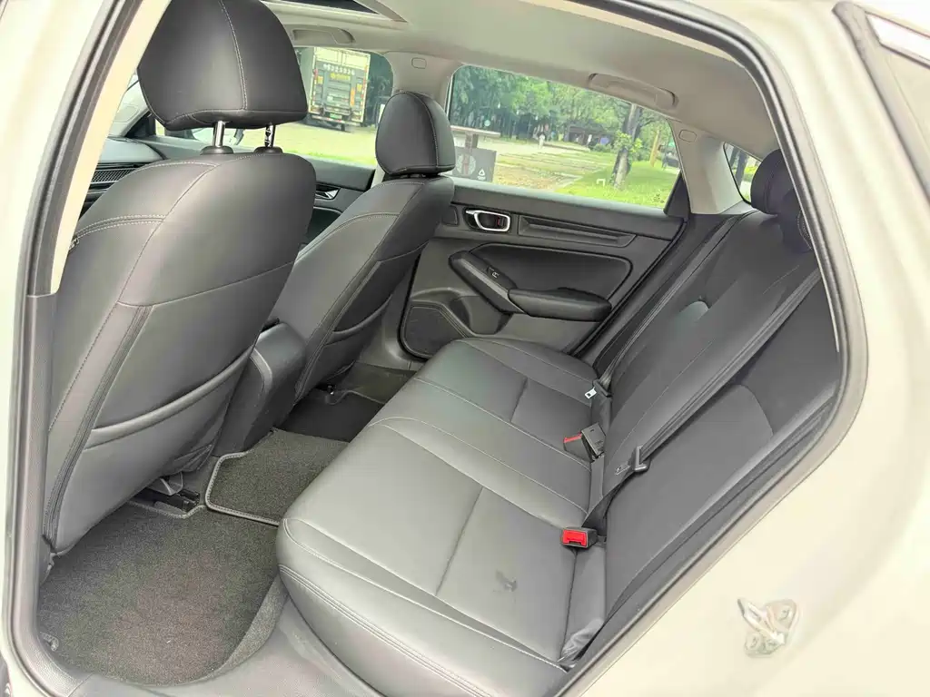 Honda Civic — фото 5